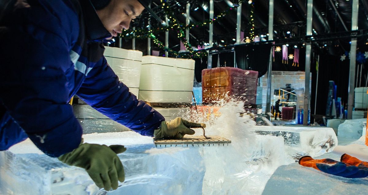 Results How many pounds of ice do we use to carve our iconic Holiday